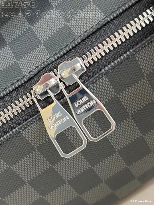 AAA Pruses Bags TOILETRY LOUIS BAG-24*13*13CM VUITTON 0706